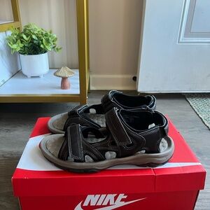 Eddie Bauer Grafton Men’s River Sandal Brown 82128